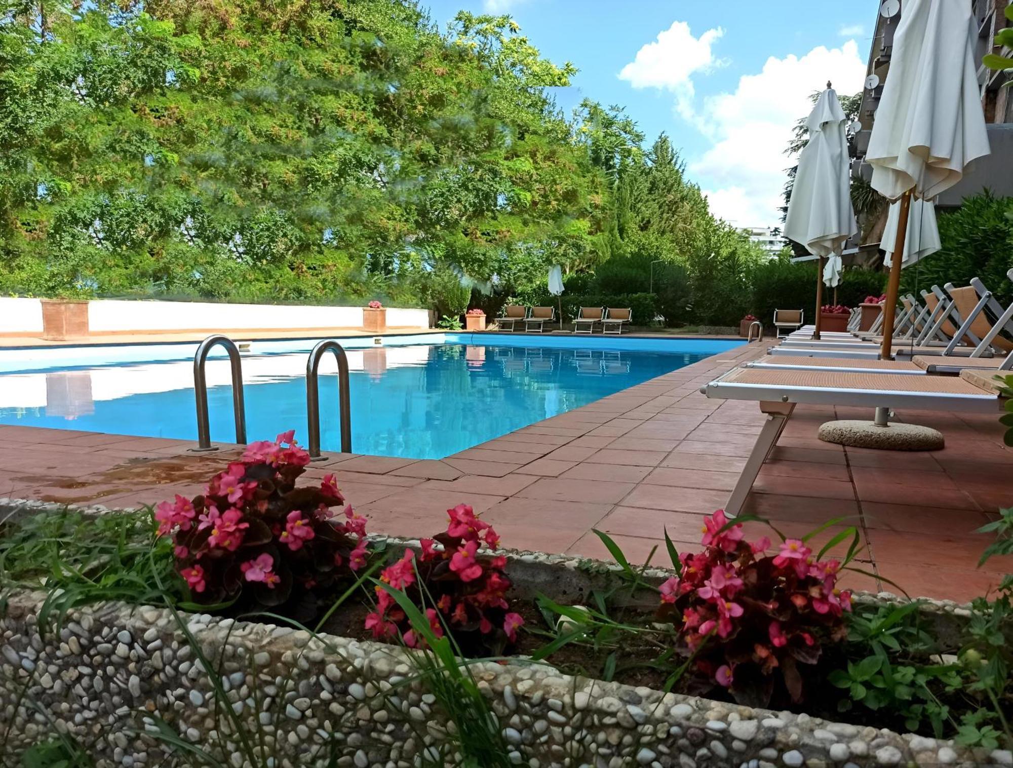 Aurelia Antica Terrace Apt Free Pool And Parking Rzym Zewnętrze zdjęcie